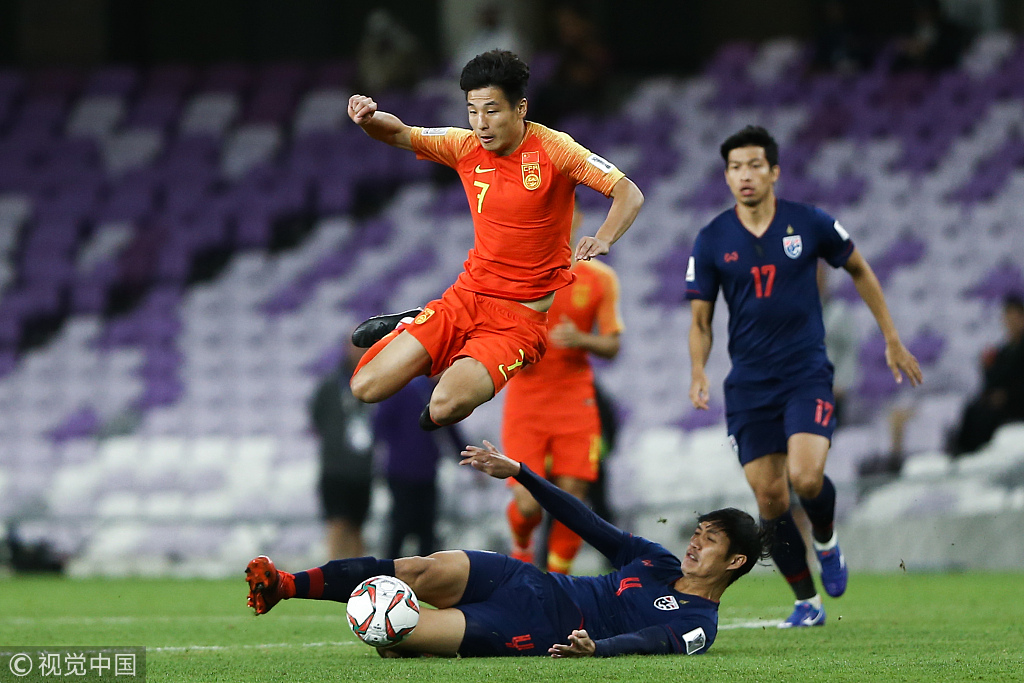 雷速APP-泰国羽毛球队碾压印尼羽毛球队，安赛龙制霸全场