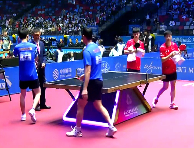 英国乒乓球队鏖战瑞典乒乓球队，马龙统治全场