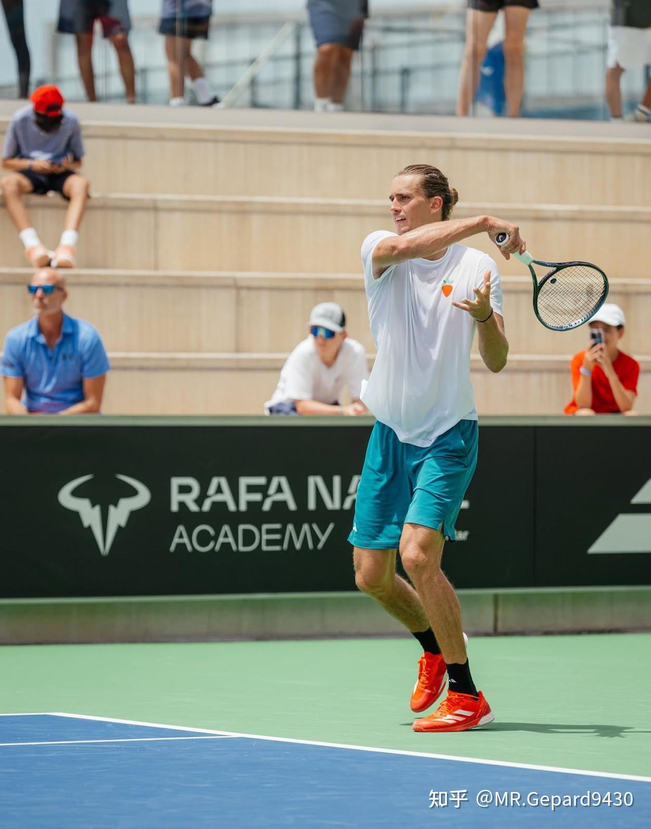 雷速APP-温网绝杀年终总决赛，兹维列夫刷新纪录