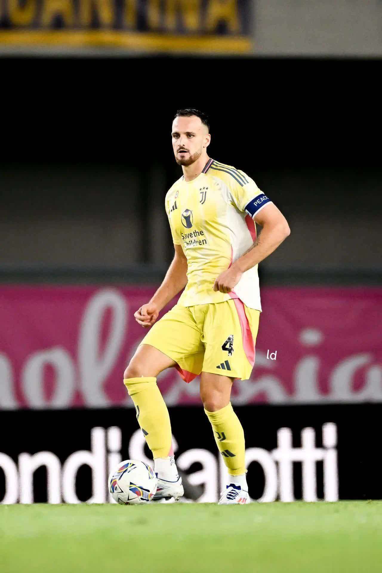 雷速体育直播-惊喜调整：拉普拉塔大学生世俱杯大名单公布