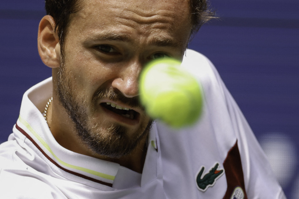 澳网险胜美网,梅德韦杰夫高光表现 澳网险胜美网,梅德韦杰夫高光表现