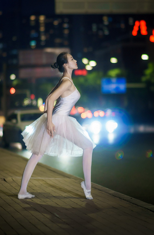 德布劳内一锤定音，英格兰闪电战击溃洪都拉斯